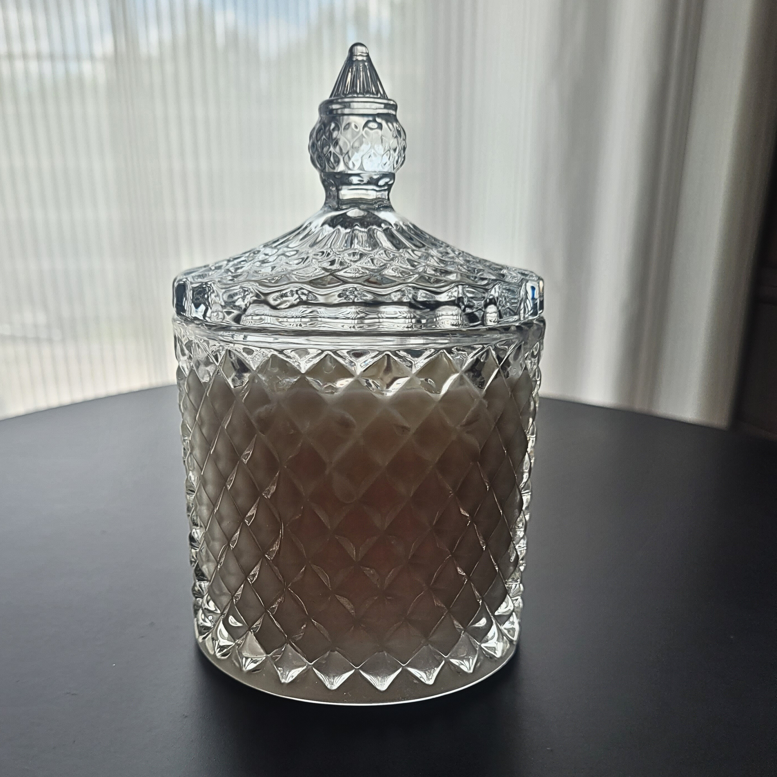 Sojowa Świeca z Drewnianym Knotem CASHMERE VANILLA 275ml - obrazek 6
